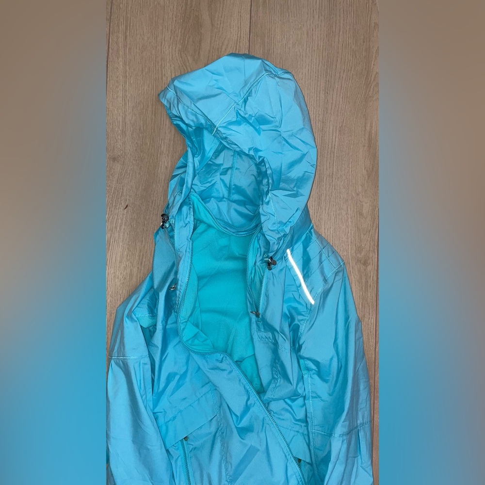 Lululemon jacket - Picture 7 of 10